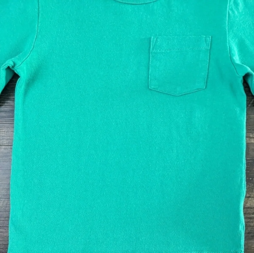 GAP tee shirt
